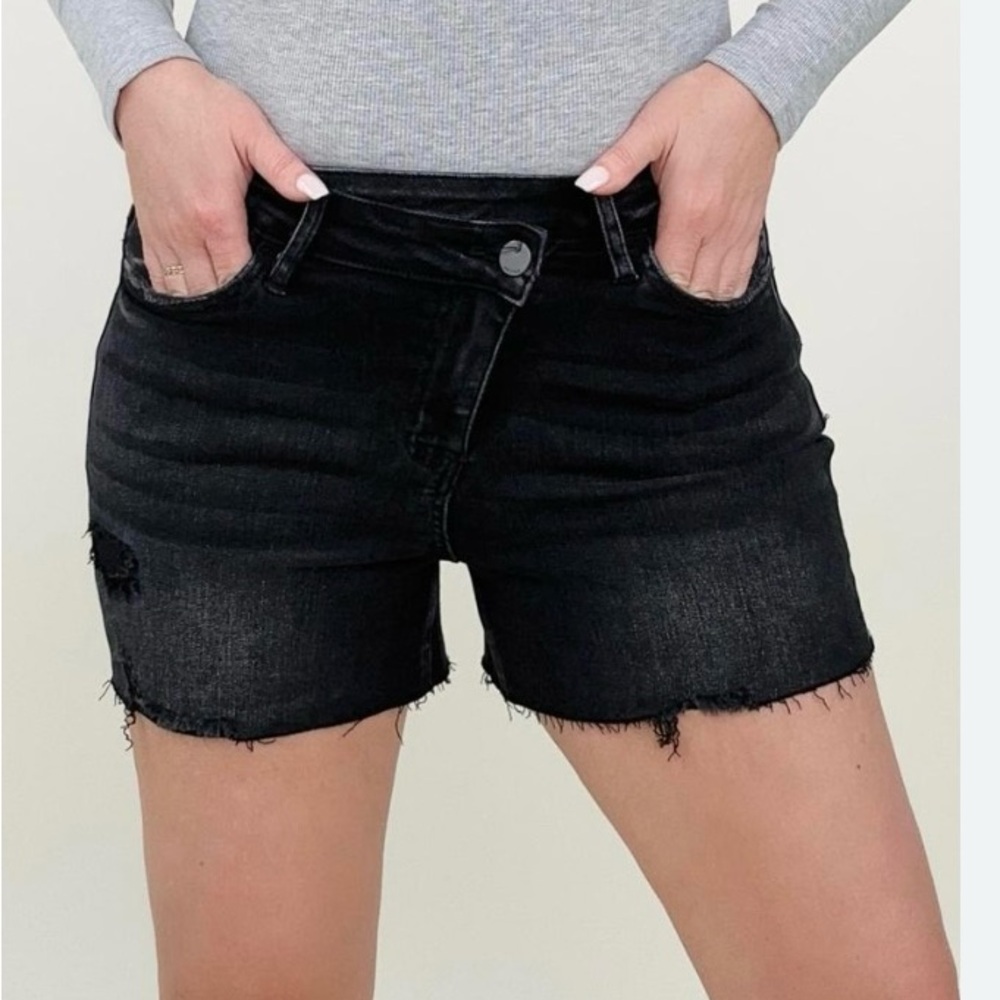 Bayeas Black High Rise shorts Raw Hem Size 25 - 3” Inseam